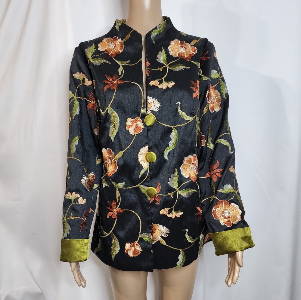 Cathayana blazer size Large Long sleeves multicolor